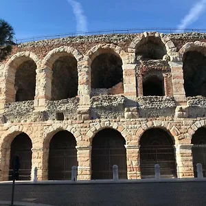 Arena View Верона